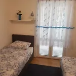 Bozic شقة
