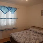 شقة Bozic