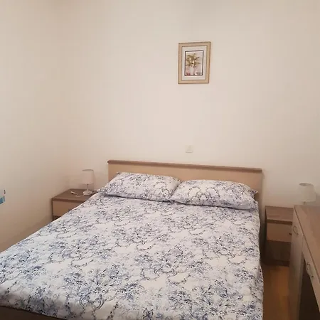 Bozic דירה *